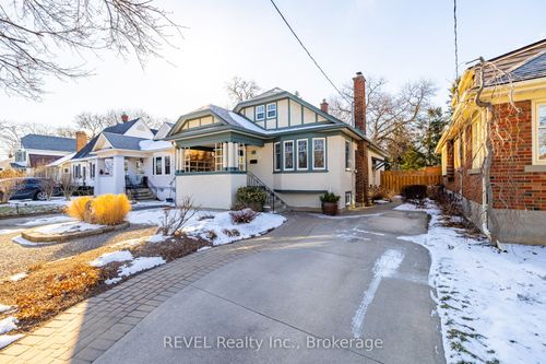 14 Junkin Street, St Catharines, ON, L2R1N3 | Card Image