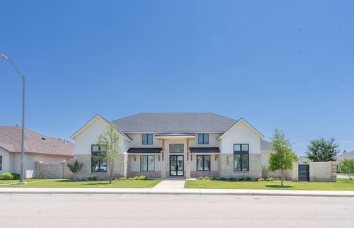 6300 Sister Crk, Midland, TX, 79707-1739 | Card Image