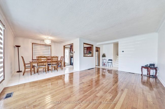 18 Demarco Blvd, House other with 4 bedrooms, 2 bathrooms and 4 parking in Toronto ON | Image 9