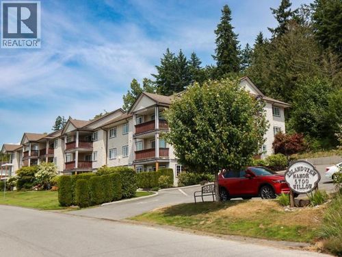 5700 Willow Ave, Powell River, BC, V8A5T1 | Card Image
