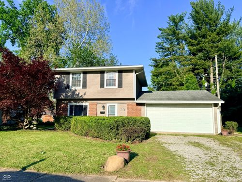 1512 Woodside Dr, Crawfordsville, IN, 47933-2047 | Card Image