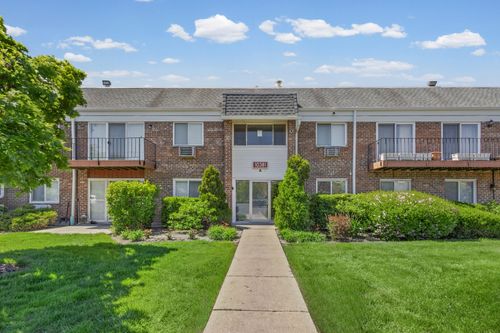 2a-10381 Dearlove Rd, Glenview, IL, 60025-3605 | Card Image