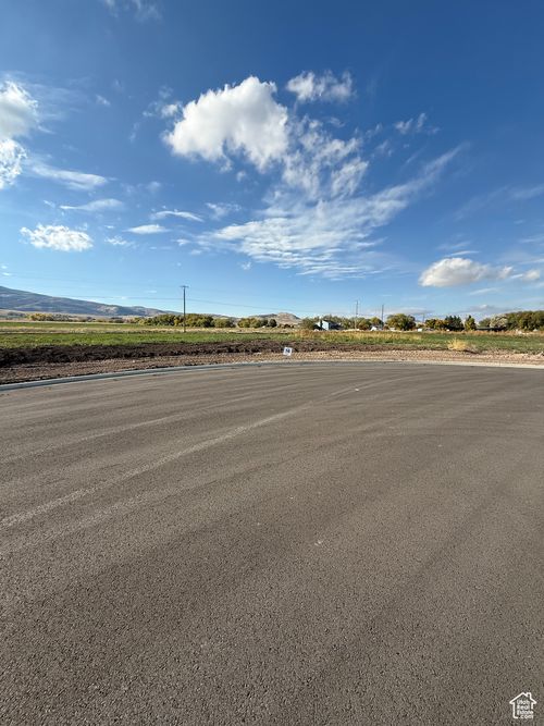 16-1052 N 75 W, Mendon, UT, 84325 | Card Image