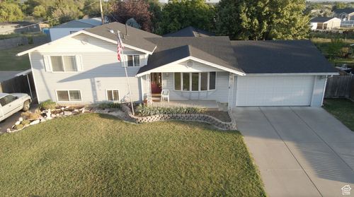 327 E 1000 N, Harrisville, UT, 84404-4326 | Card Image