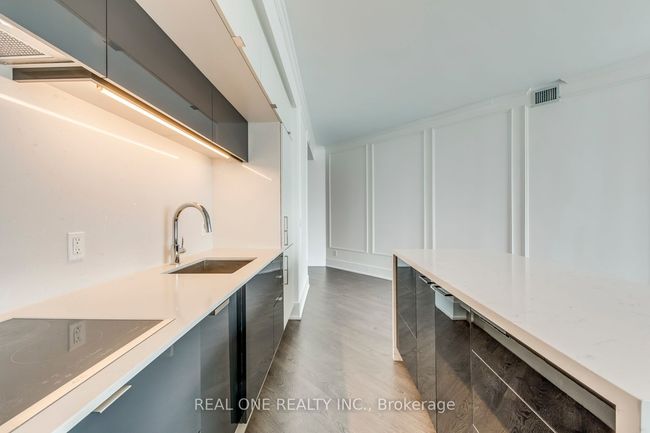 818 - 1 Edgewater Dr, Condo with 2 bedrooms, 3 bathrooms and null parking in Toronto ON | Image 11