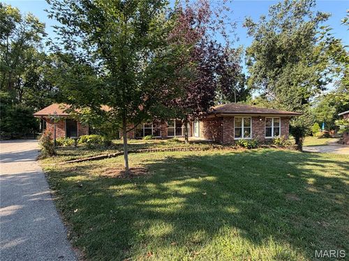 4854 Valley Crest Drive, Unincorporated, MO, 63128 | Card Image