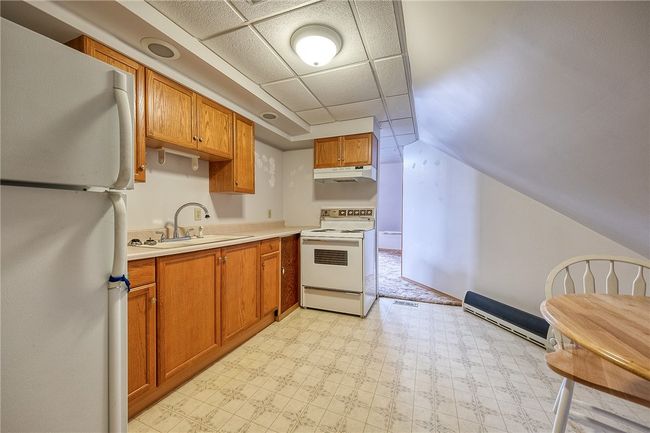 Kitchen located on the 3rd floor | Image 31