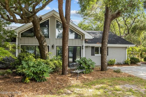 132 Beechwood Dr, Pine Knoll Shores, NC, 28512-6505 | Card Image