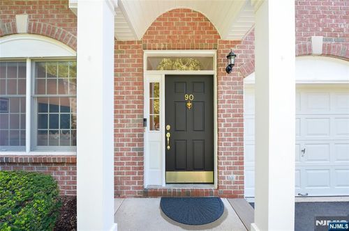 90 Summer Hill Rd, Wayne, NJ, 07470-8425 | Card Image