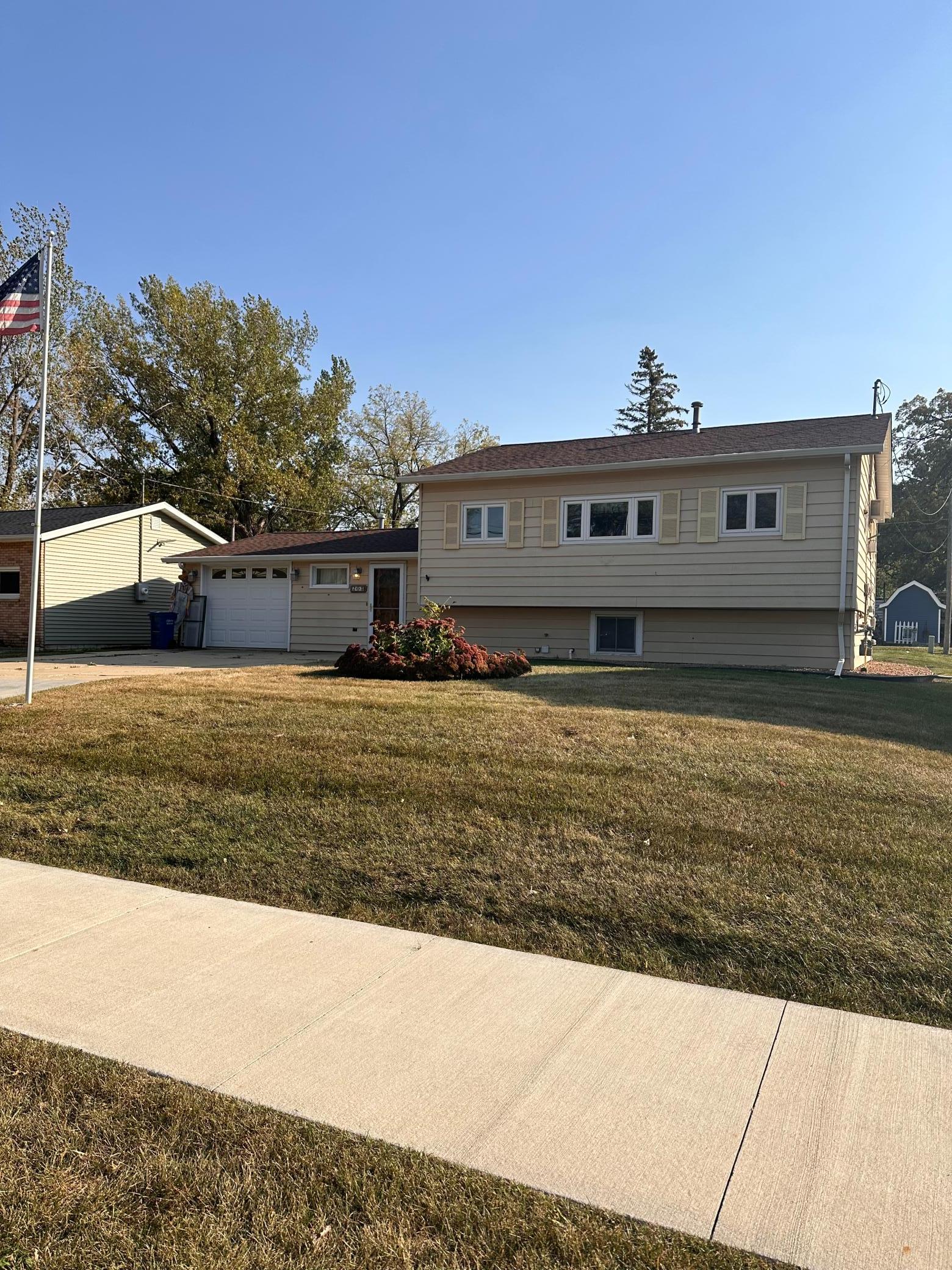 2nd St, Dodge Center, MN 55927