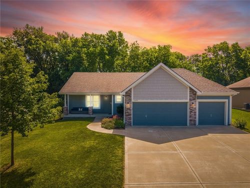 1309 Regency Dr, Kearney, MO, 64060-7341 | Card Image