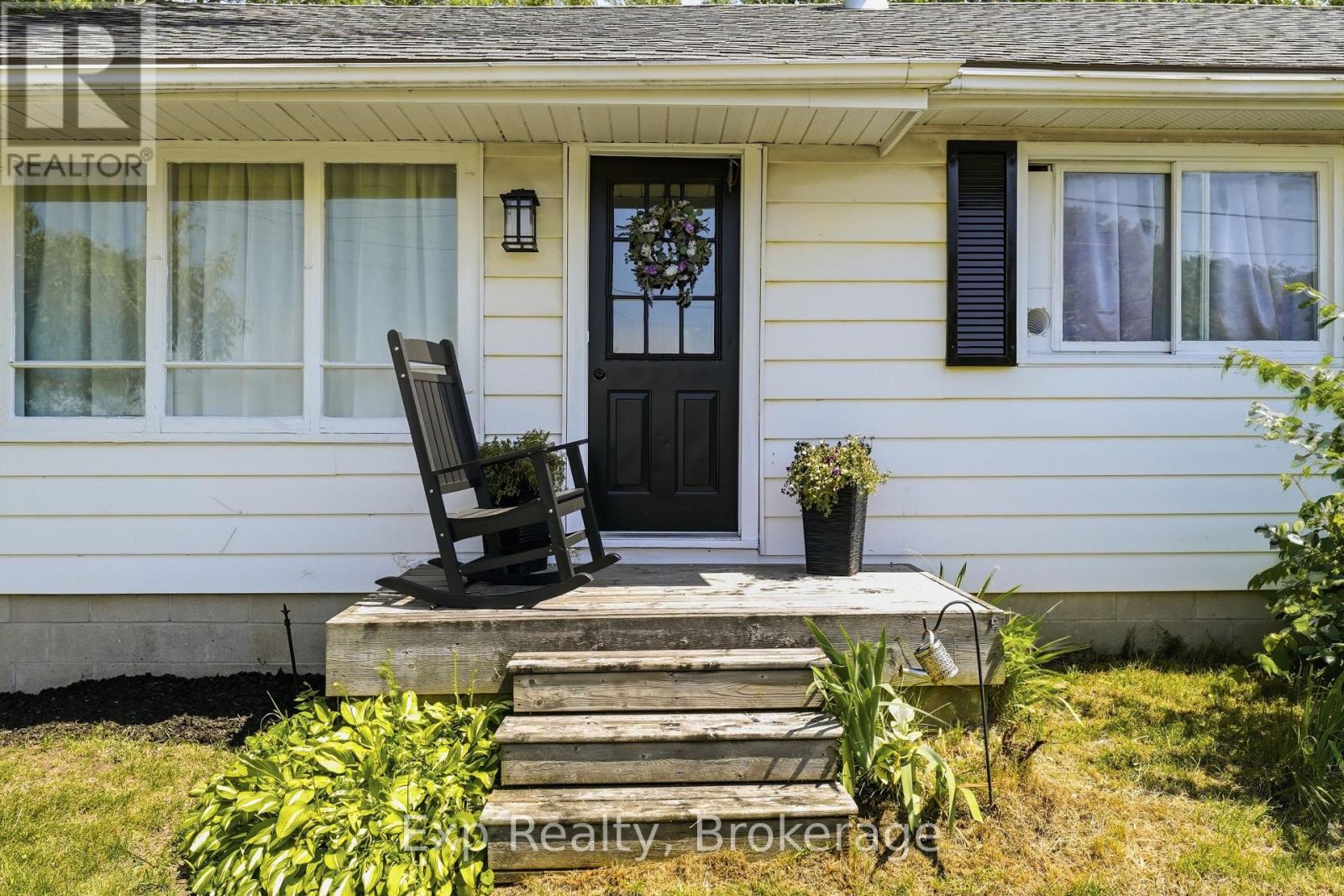 Residential in Prince Edward County (Hallowell Ward) 5