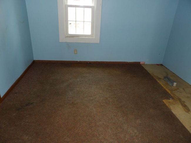 1312 Petersburg Rd, House other with 1 bedrooms, 1 bathrooms and 2 parking in Hadley PA | Image 7