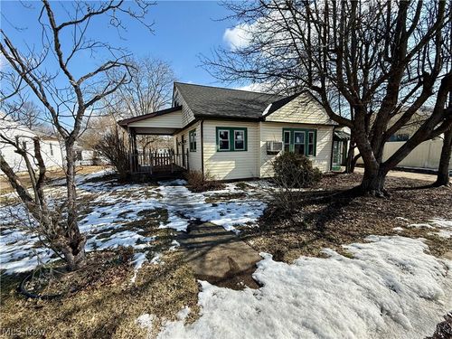 315 Franklin St, Parkersburg, WV, 26101-5939 | Card Image