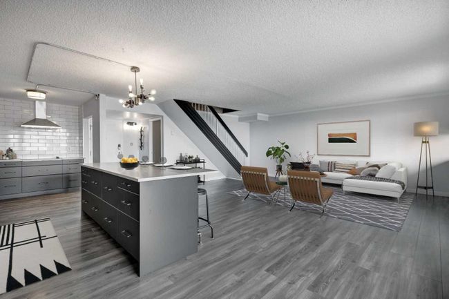 2912 - 221 6 Avenue Se, Home with 2 bedrooms, 1 bathrooms and 2 parking in Calgary AB | Image 2