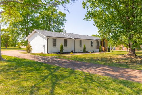 310 Lisa Ln, Gallatin, TN, 37066-5524 | Card Image