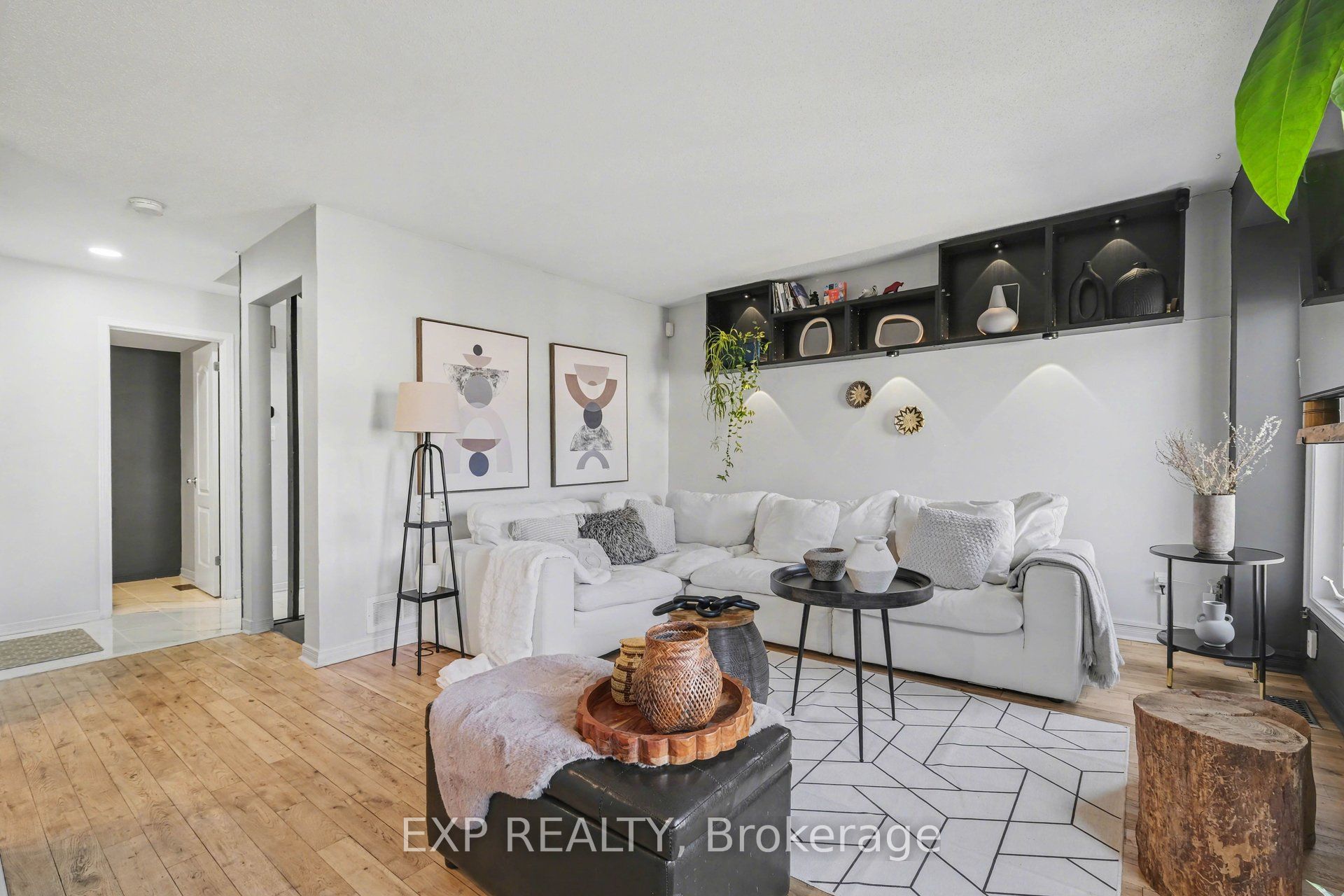 Residential in Barrhaven 4