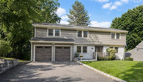 10 Lundy Ln, Larchmont, NY, 10538-2528 | Card Image