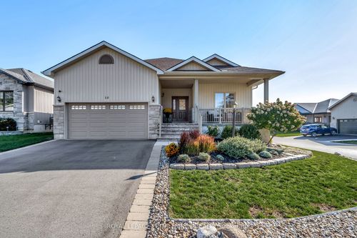 10 Conger Dr, Wellington, ON, K0K3L0 | Card Image