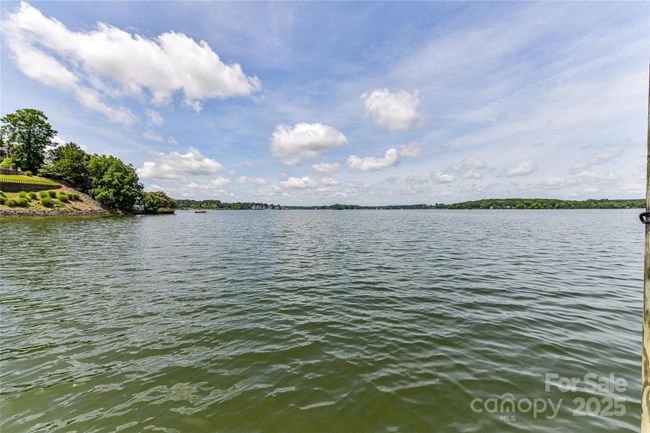 7010 Coventry Ct, House other with 4 bedrooms, 4 bathrooms and null parking in Tega Cay SC | Image 8
