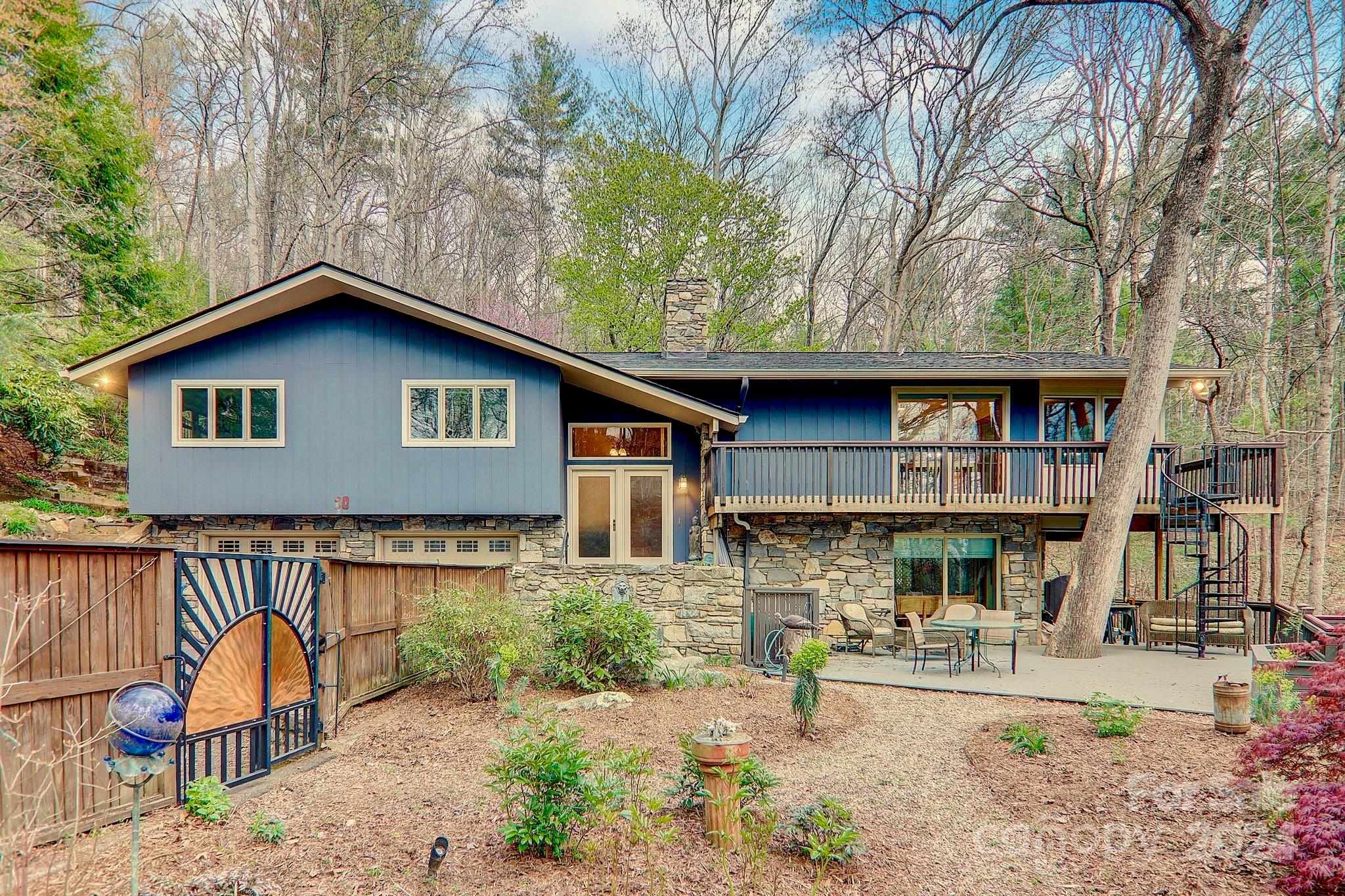 Sleepy Hollow Dr, Asheville, NC 28805