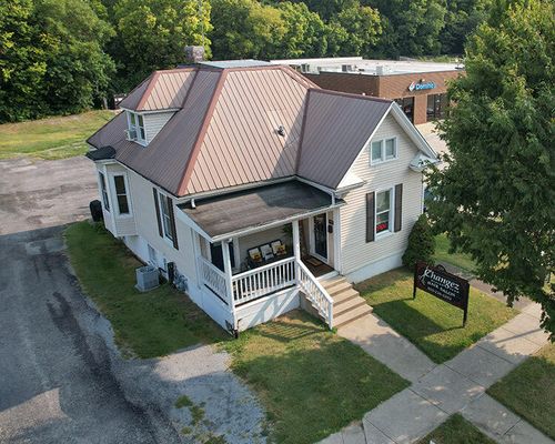 129 E Main St, Danville, KY, 40422-1637 | Card Image