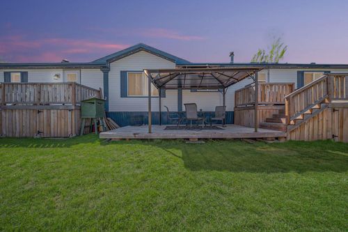 213 Mitchell Drive, Fort Mcmurray, AB, T9K2N1 | Card Image