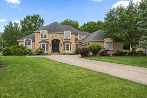 118 Brandemere Ct, Elyria, OH, 44035-3665 | Card Image