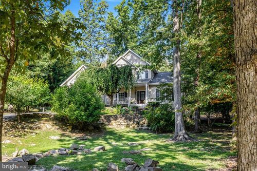 35460 Turtle Hill Dr, Round Hill, VA, 20141-9401 | Card Image