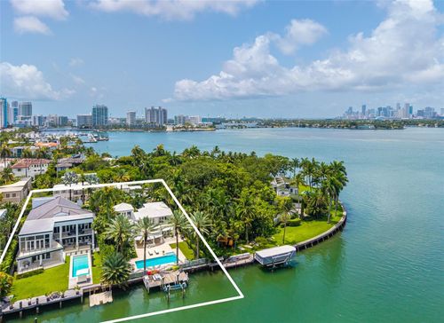 1839 W 24th St, Miami Beach, FL, 33140-4530 | Card Image