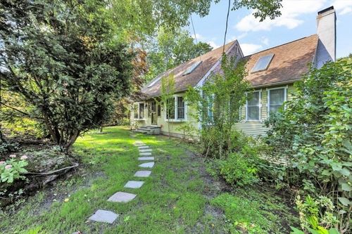 47 Galleon Dr, East Falmouth, MA, 02536-3947 | Card Image