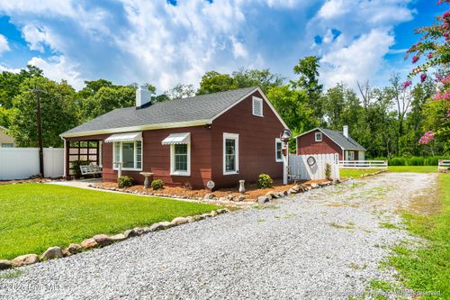 322 River Rd, Washington, NC, 27889-5259 | Card Image