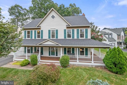 6203 Otter Run Rd, CLIFTON, VA, 20124-2373 | Card Image