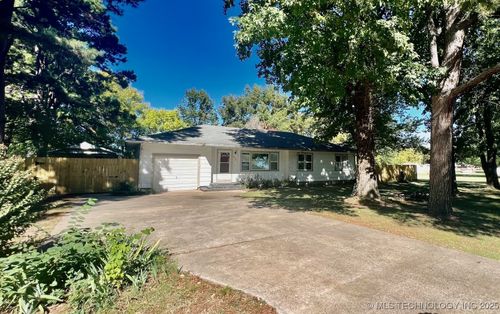 415 College Rd, Warner, OK, 74469-2201 | Card Image