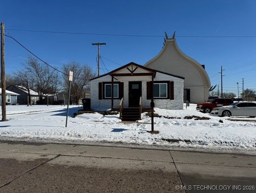 1001 E Pine St, Tulsa, OK, 74106-4956 | Card Image