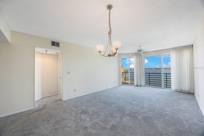 APT-202 - 8001 Sailboat Key Blvd S, Condo with 2 bedrooms, 2 bathrooms and null parking in St Pete Beach FL | Image 24