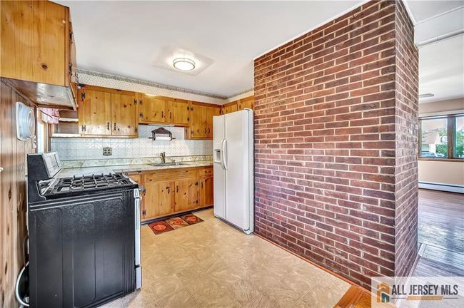 454 Hyatt St, House other with 4 bedrooms, 1 bathrooms and null parking in Avenel NJ | Image 9