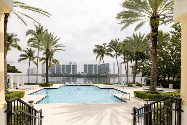 7305 - 3105 Ne 184th St, Condo with 2 bedrooms, 1 bathrooms and null parking in Aventura FL | Image 25