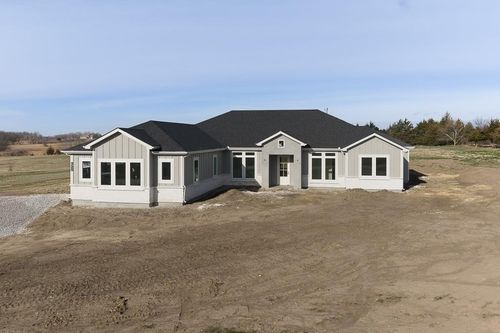 17965 235th St, Tonganoxie, KS, 66086 | Card Image