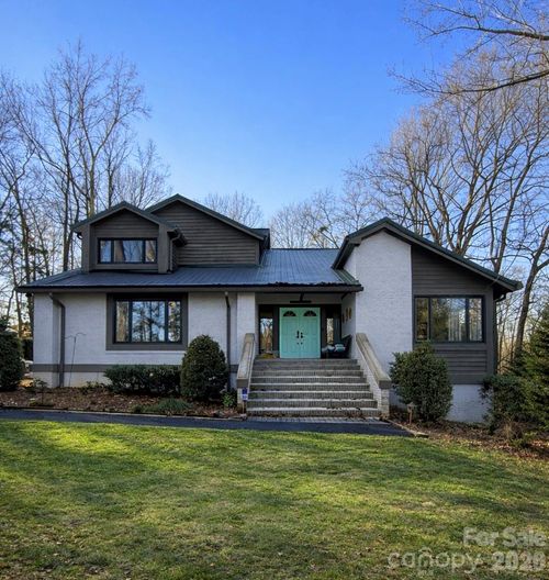 4418 Horseshoe Bnd, Matthews, NC, 28104-8601 | Card Image