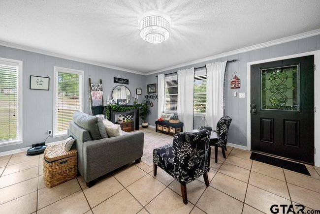 1114 E Neches St, House other with 3 bedrooms, 2 bathrooms and null parking in Palestine TX | Image 5