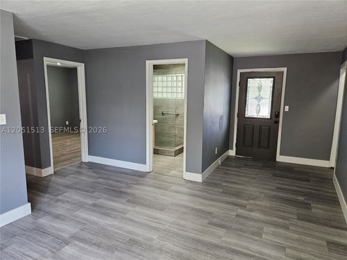 0-5627 Sw 26th St, West Park, FL, 33023-4107 | Card Image