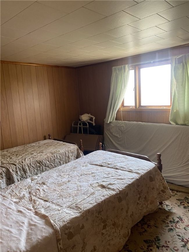 Apartment bedroom 2 | Image 9