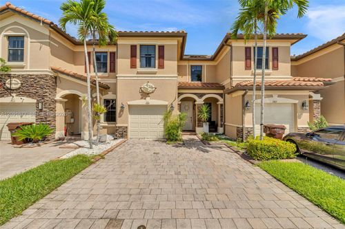 3309 W 91st Ter, HIALEAH, FL, 33018-2009 | Card Image