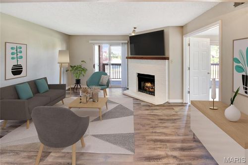 121 Shirley Ridge Dr, Saint Charles, MO, 63304-3475 | Card Image