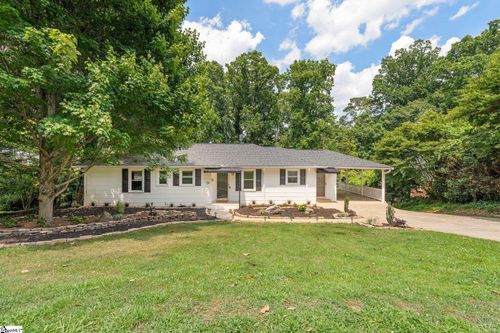 28 Blackburn St, Greenville, SC, 29607-1103 | Card Image