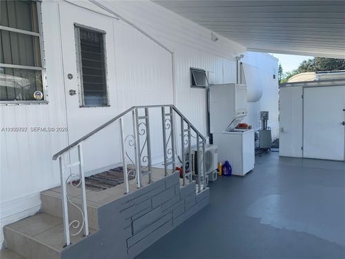 0-1911 Sw 87th Ave, Davie, FL, 33324-5238 | Card Image