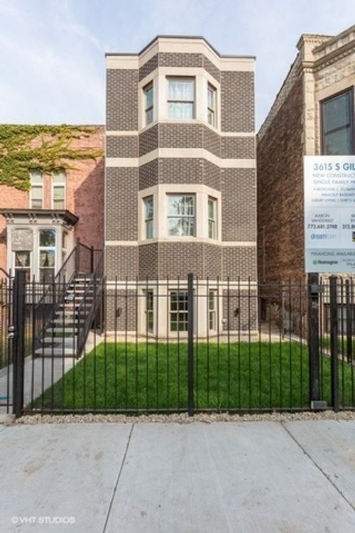530 44th Pl, CHICAGO, IL, 60653-3420 | Card Image