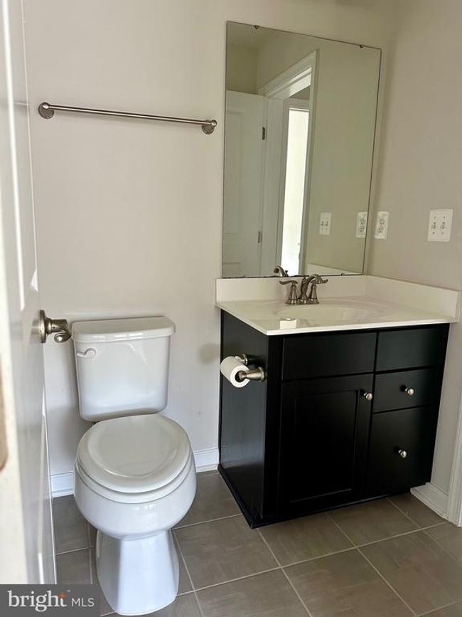 22370 Lucas Ter, Townhouse with 3 bedrooms, 4 bathrooms and null parking in ASHBURN VA | Image 46