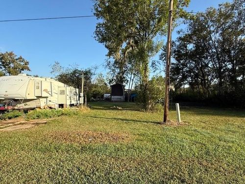 106 Lake Dr, Holiday Lakes, TX, 77515 | Card Image